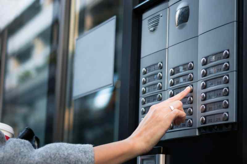 How To Use Passcodes For Guests To Enter Your Apartment Building Door Automatically